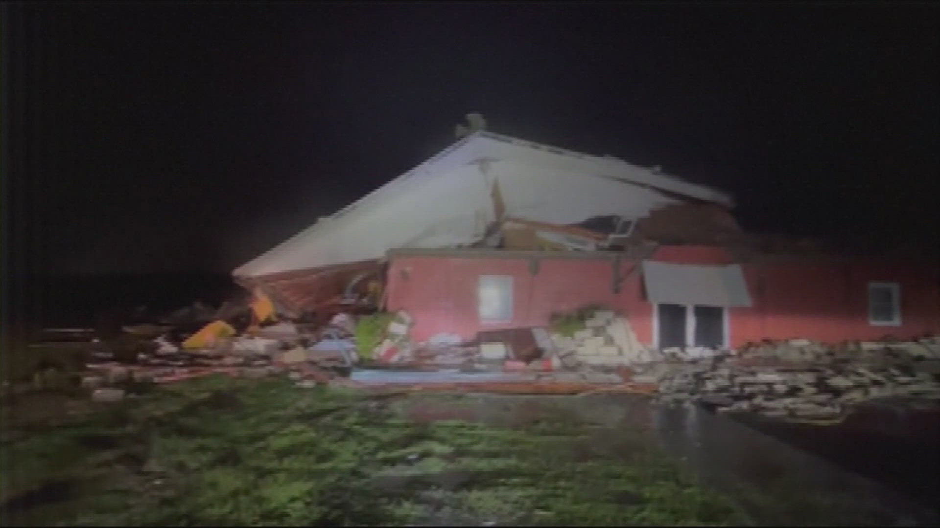 Severe storms and tornadoes hit South and Midwest | 9news.com