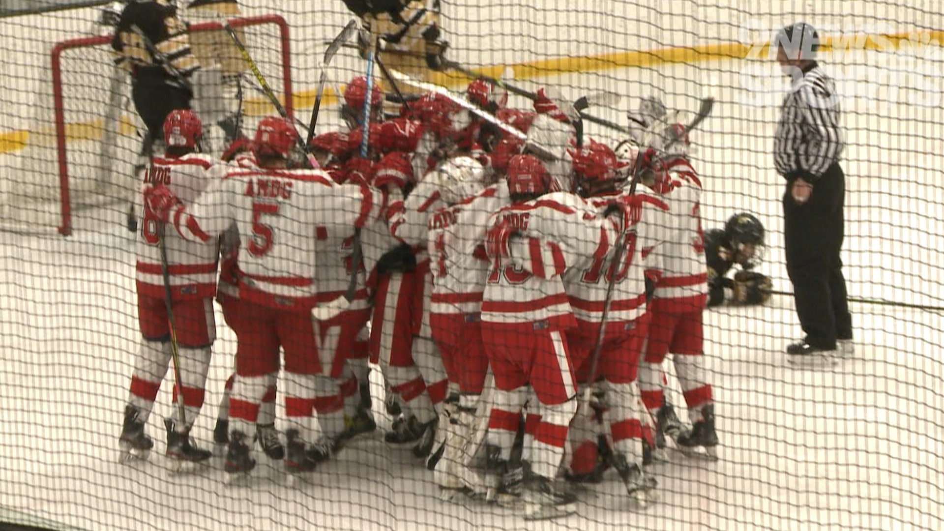 The Raiders defeated the Coyotes 4-3 in double overtime Tuesday night to advance to the Class 5A semifinals.