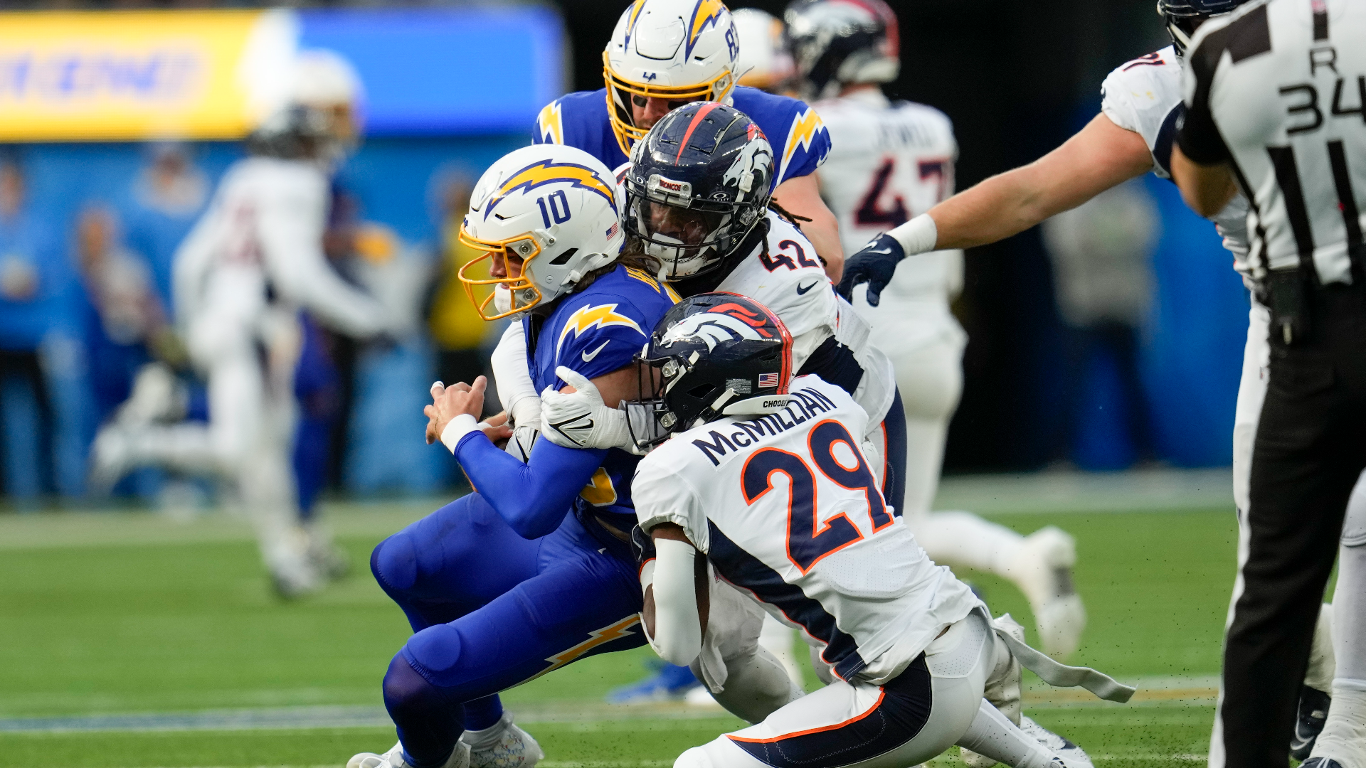 Denver Broncos beat Los Angeles Chargers 24-7 | 9news.com