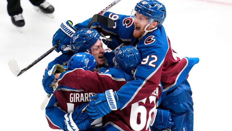 Avalanche claim Game 1 over Blues in OT thriller
