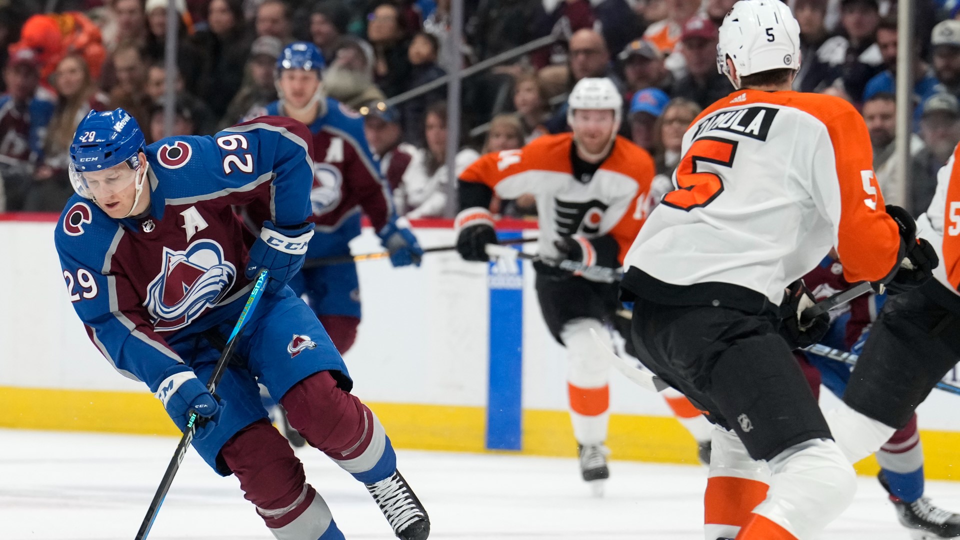 Flyers beat Avalanche 5-2 | 9news.com