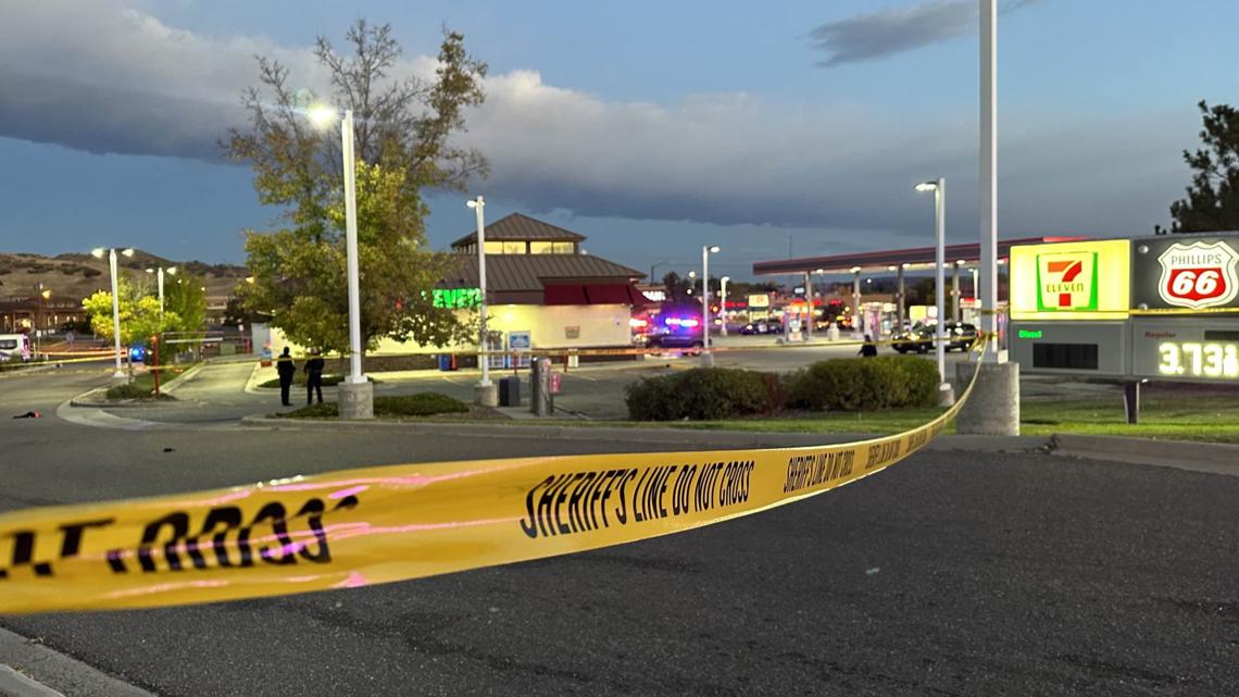 DougCo deputy shot man after crash into Castle Rock 7-Eleven | 9news.com