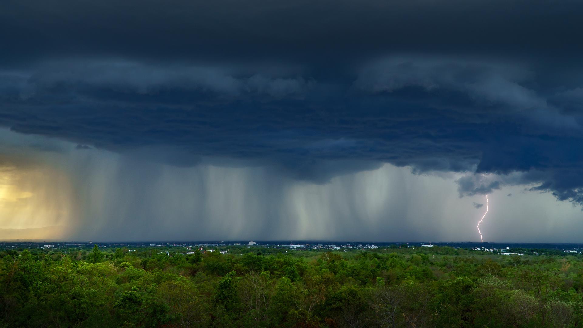 May is eastern Colorado’s wettest month of the year. 9NEWS Weather Impact Team meteorologist Chris Bianchi explains.