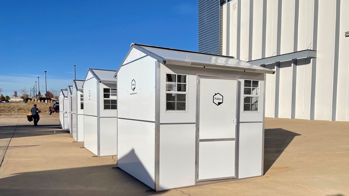 Aurora homelessness: Pallet shelter community added | 9news.com