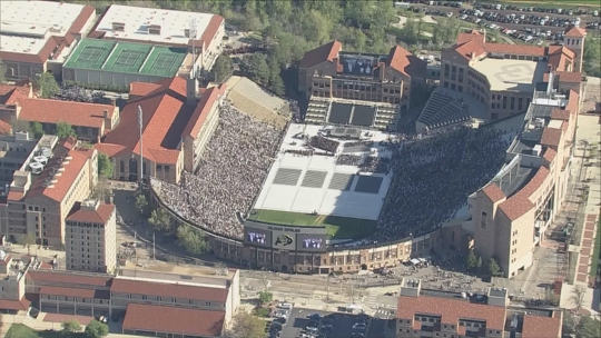 CU Boulder awards over 10,000 degrees at commencement for spring 2025 ...
