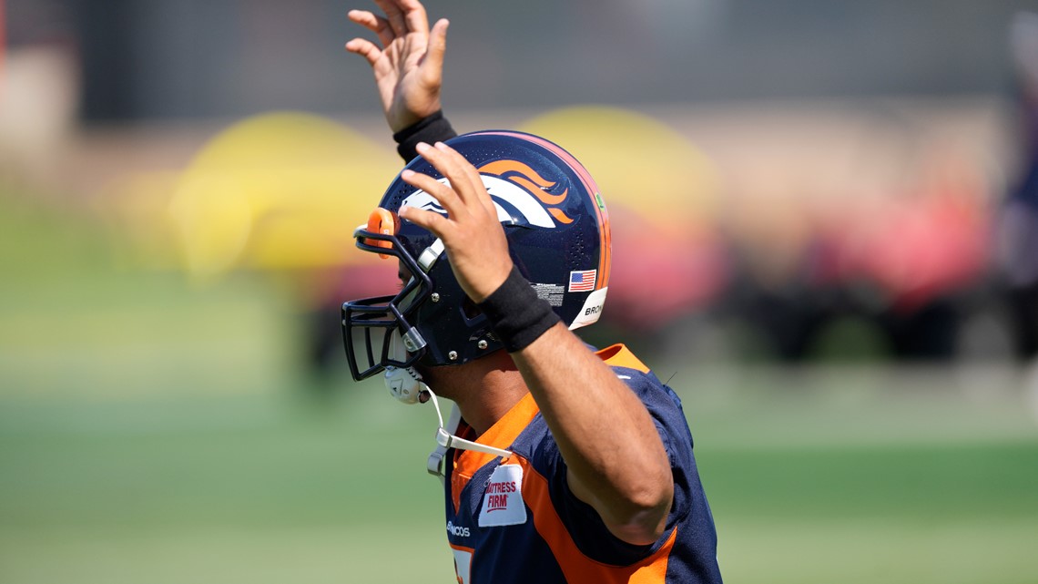 Denver Broncos Training Camp Day 9 Details: Russell Wilson bounces back in  his second two-minute drill