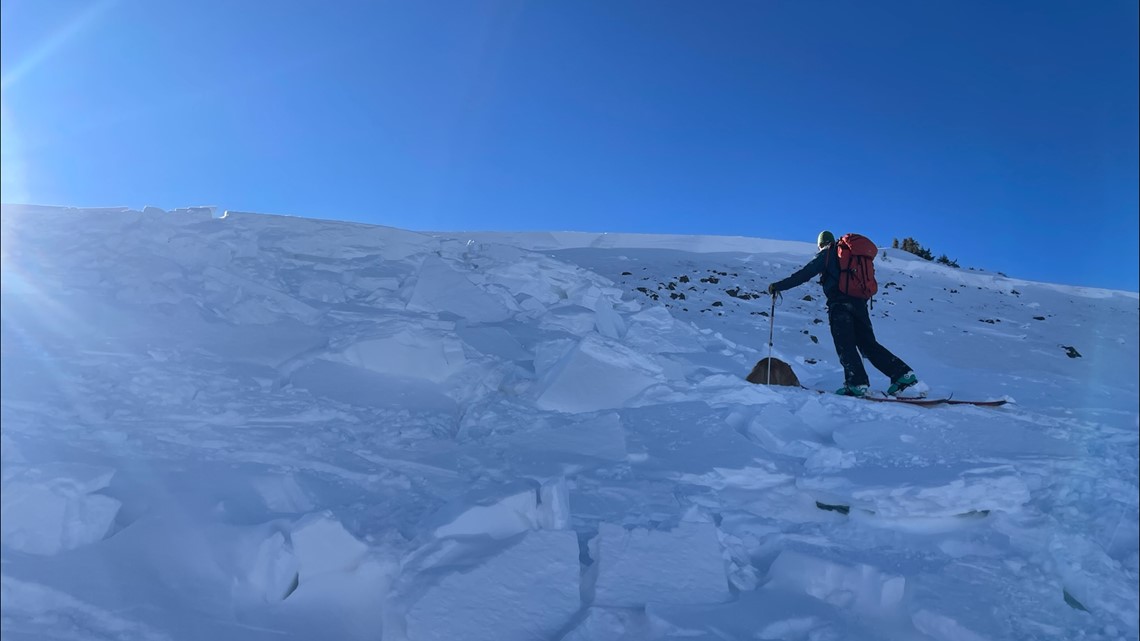 2 sepatu salju, anjing tewas dalam longsoran salju di dekat Hoosier Pass