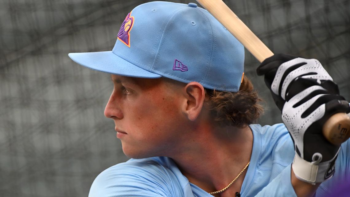 Rockies' top prospect out for season with foot injury, source says