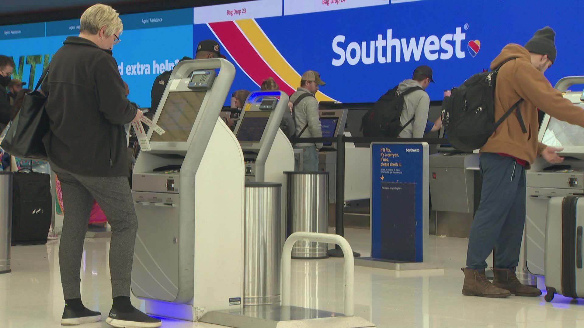 9NEWS Legal Analyst Whitney Traylor discusses customers dissatisfaction with Southwest's apology and the class action lawsuit that has already been filed.