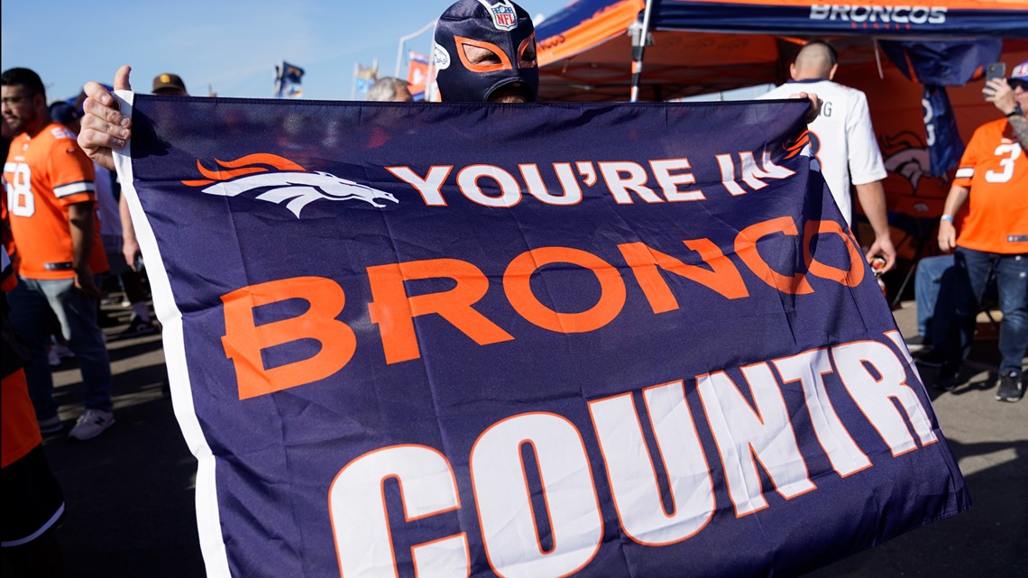 Denver mascot Miles during the Denver Broncos v the Los Angeles Chargers of  an NFL football game Sunday, January 8, 2023, in Denver. (AP Photo/Bart  Young Stock Photo - Alamy