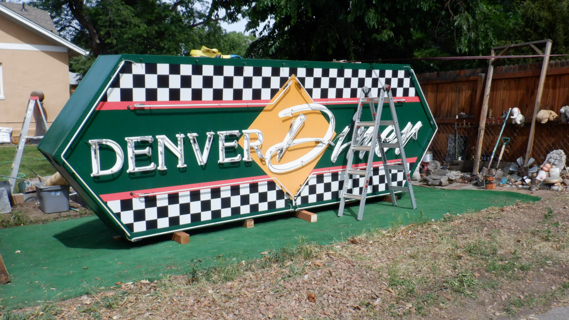 Iconic Denver Signs Denver Diner sign donated to Colorado museum for preservation | 9news.com