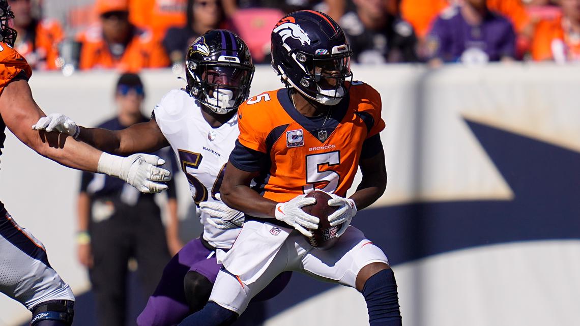 Broncos' Vic Fangio loses it on the sideline after Ravens run the ball to  tie NFL record