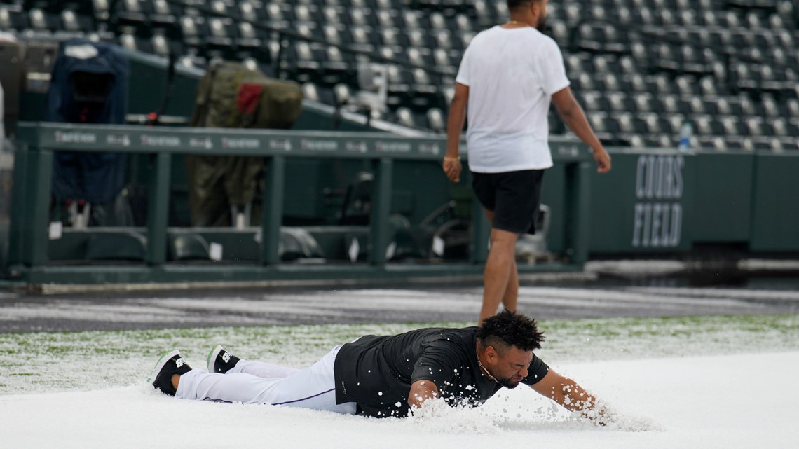 Tovar hits 3-run double to spark the Rockies past the Dodgers, 9-8