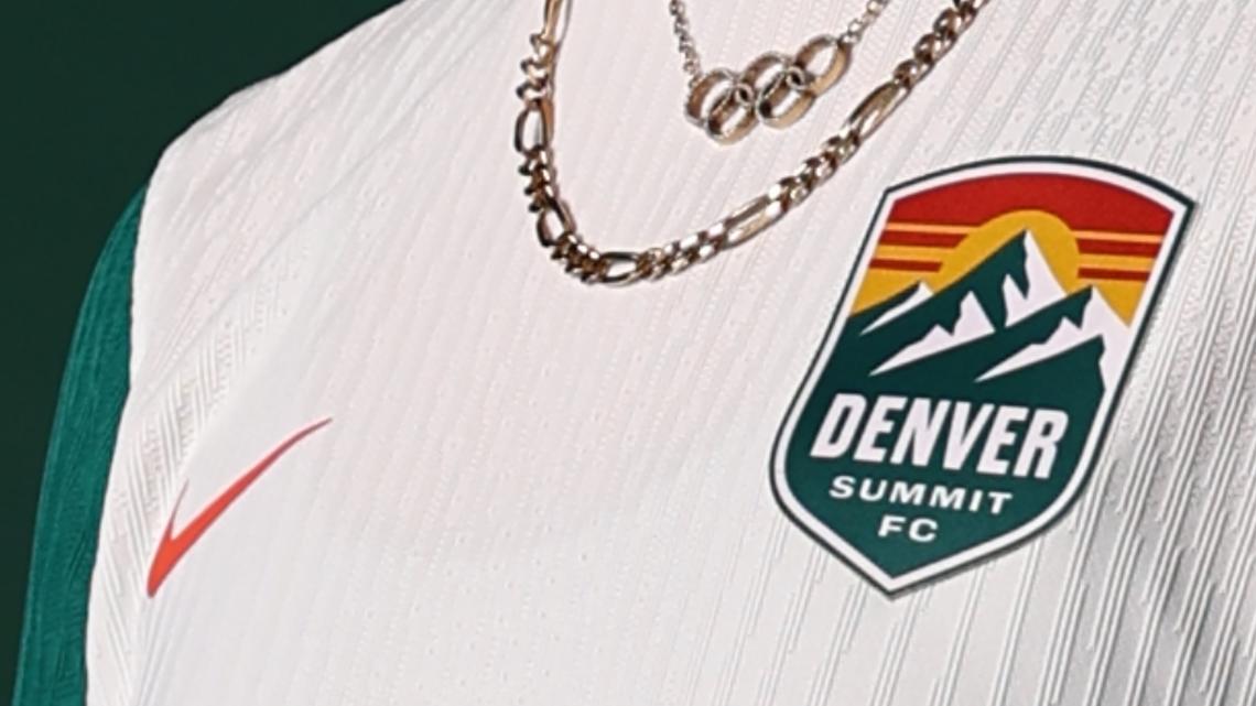Denver Summit FC unveils second of two uniforms