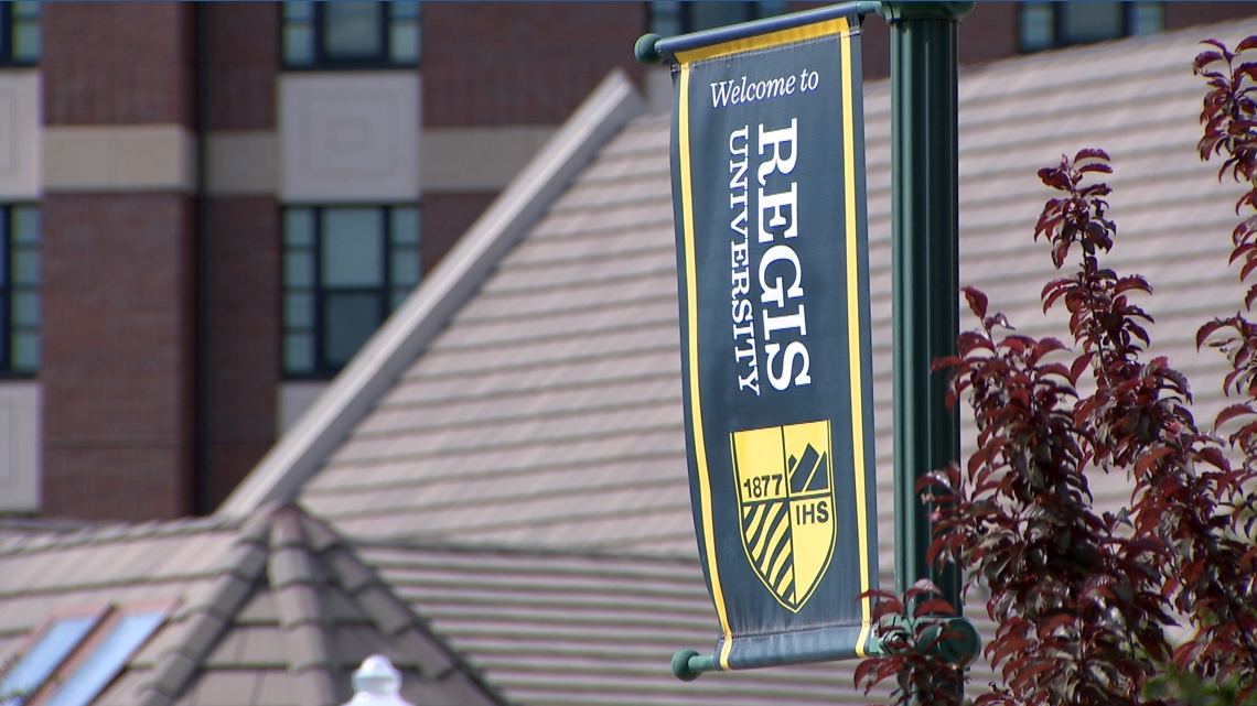 Colorado lawmakers pass bill to cut state financial aid for students at private universities