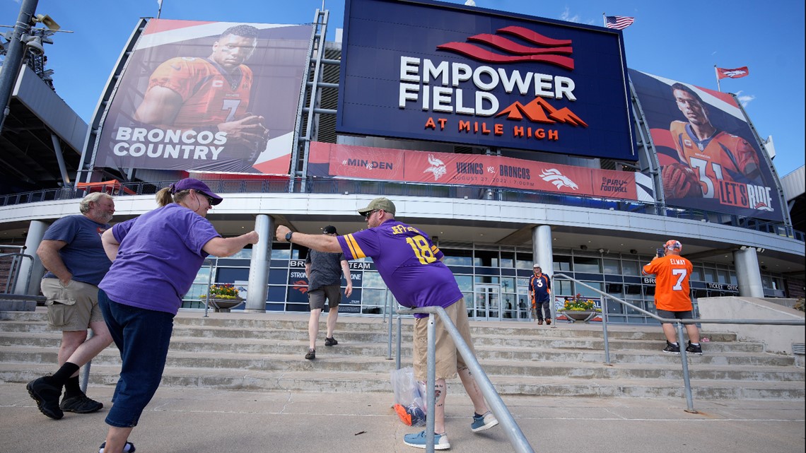 Minnesota Vikings linebacker William Kwenkeu (47) plays against the Denver  Broncos during an NFL preseason football game, Saturday, Aug. 27, 2022, in  Denver. (AP Photo/Jack Dempsey Stock Photo - Alamy