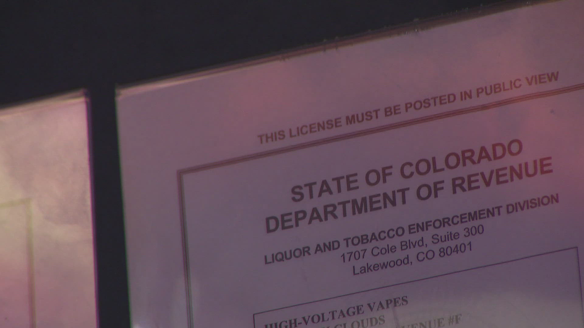 Aurora lawmakers cast final vote to adopt tobacco, psychoactive substance  retail license