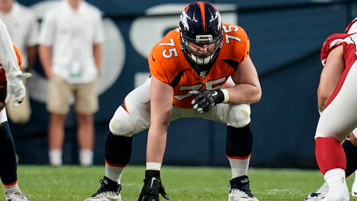 Texans linebackers wear 'Dodgeball' outfits to Broncos game