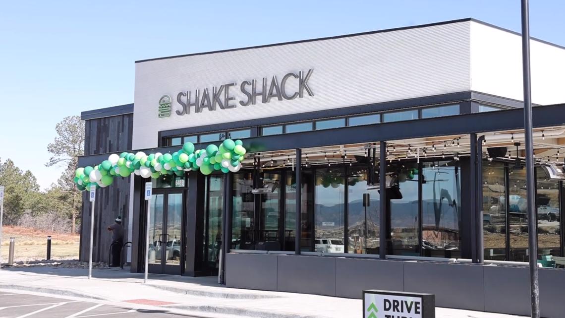 Shake Shack opens 1st Colorado drivethru location in Castle Rock