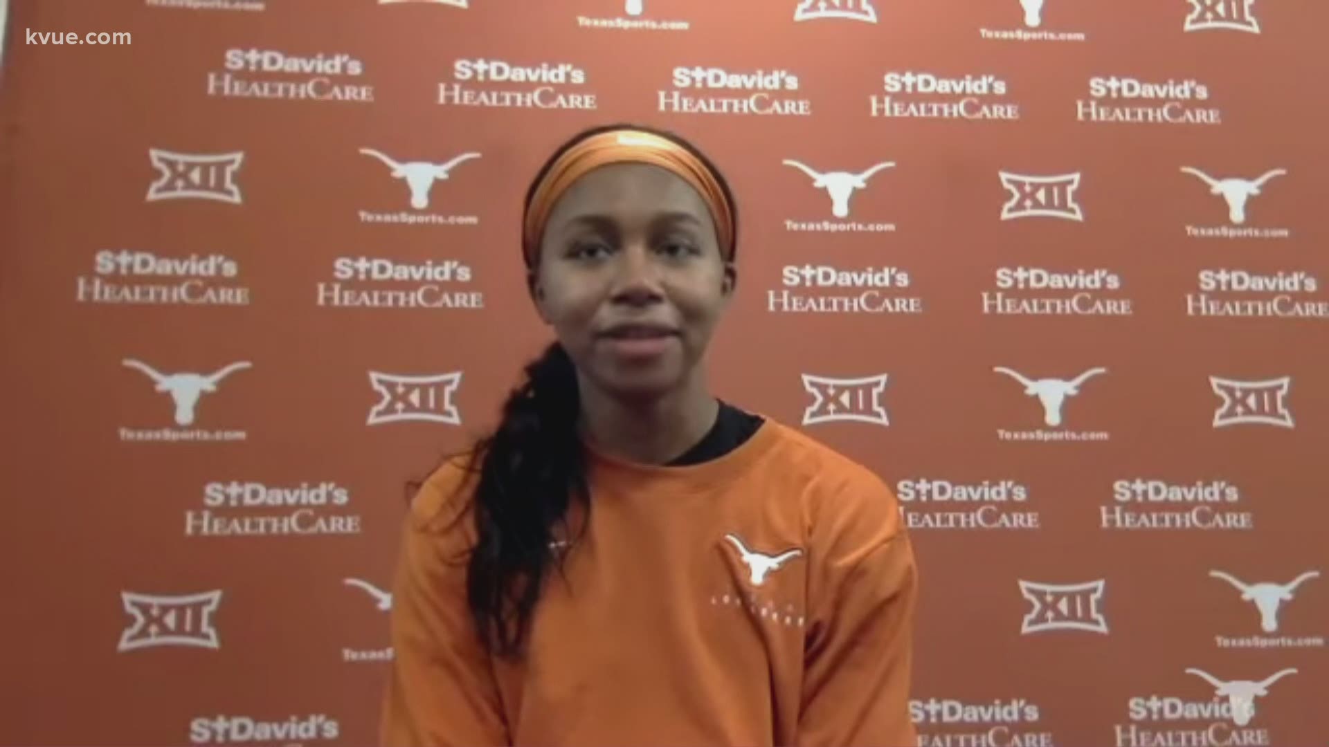 longhorns-volleyball-comes-back-to-beat-no-3-baylor-9news