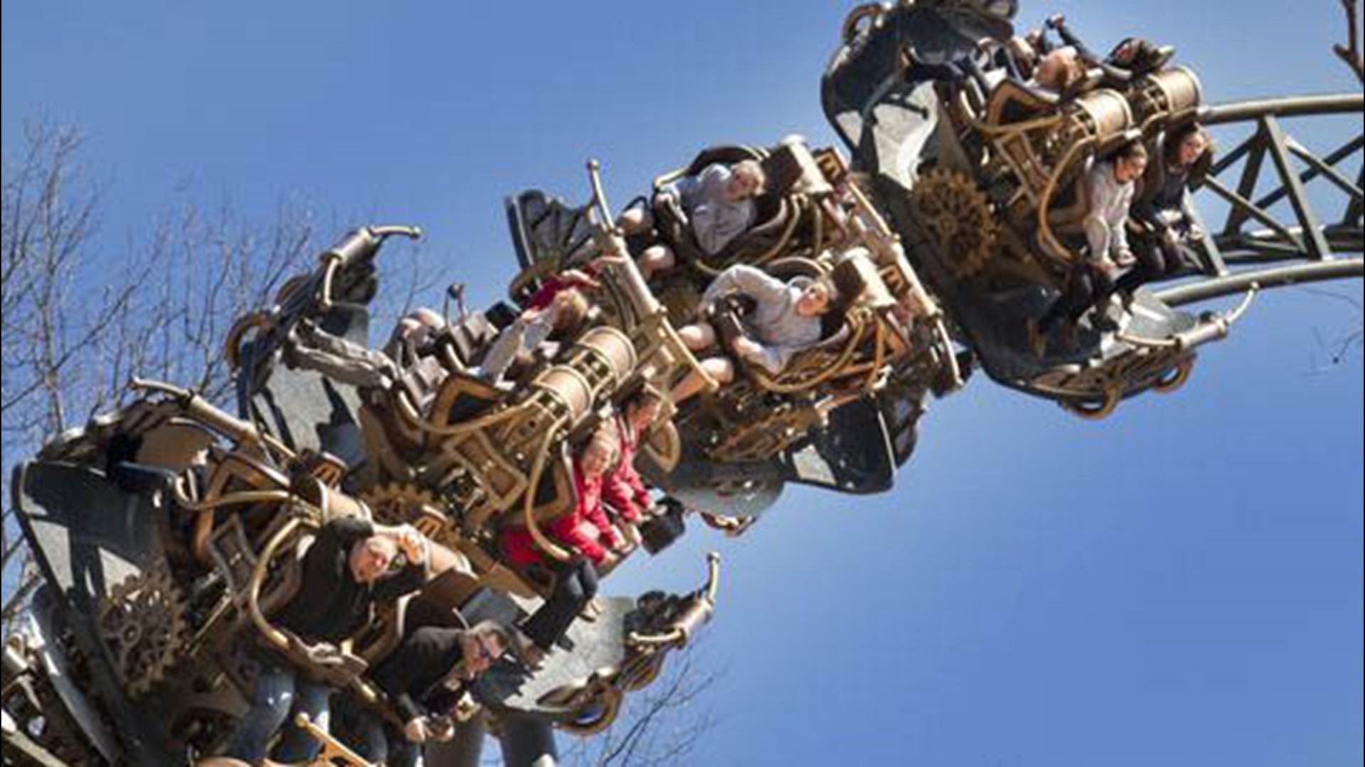 Silver Dollar City's new coaster breaks records | 9news.com