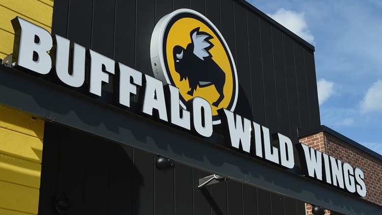 Buffalo Wild Wings apologizes after Twitter account hacked