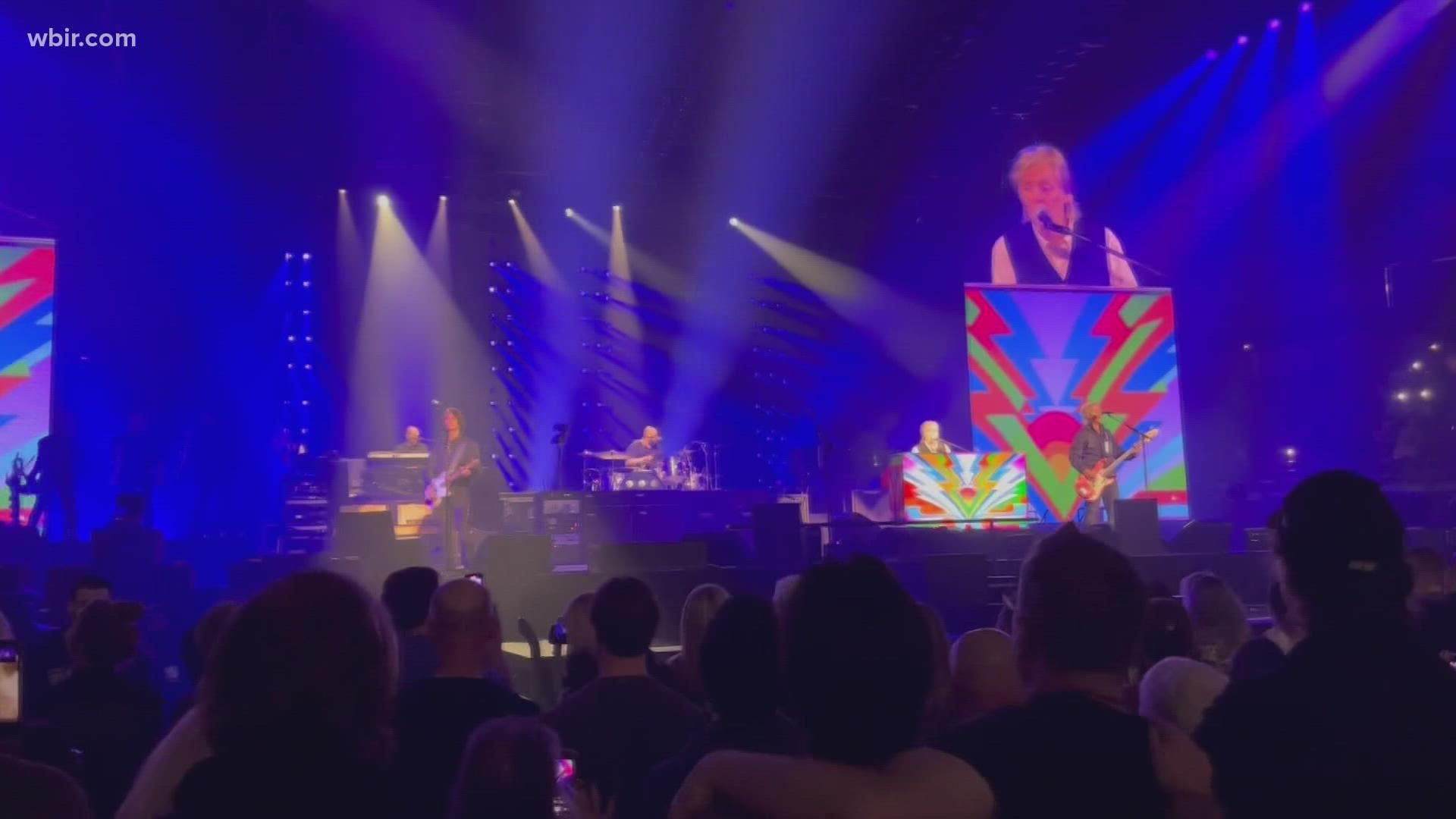 Paul Mccartney Marks 80th Birthday At New Jersey Concert 9news Com