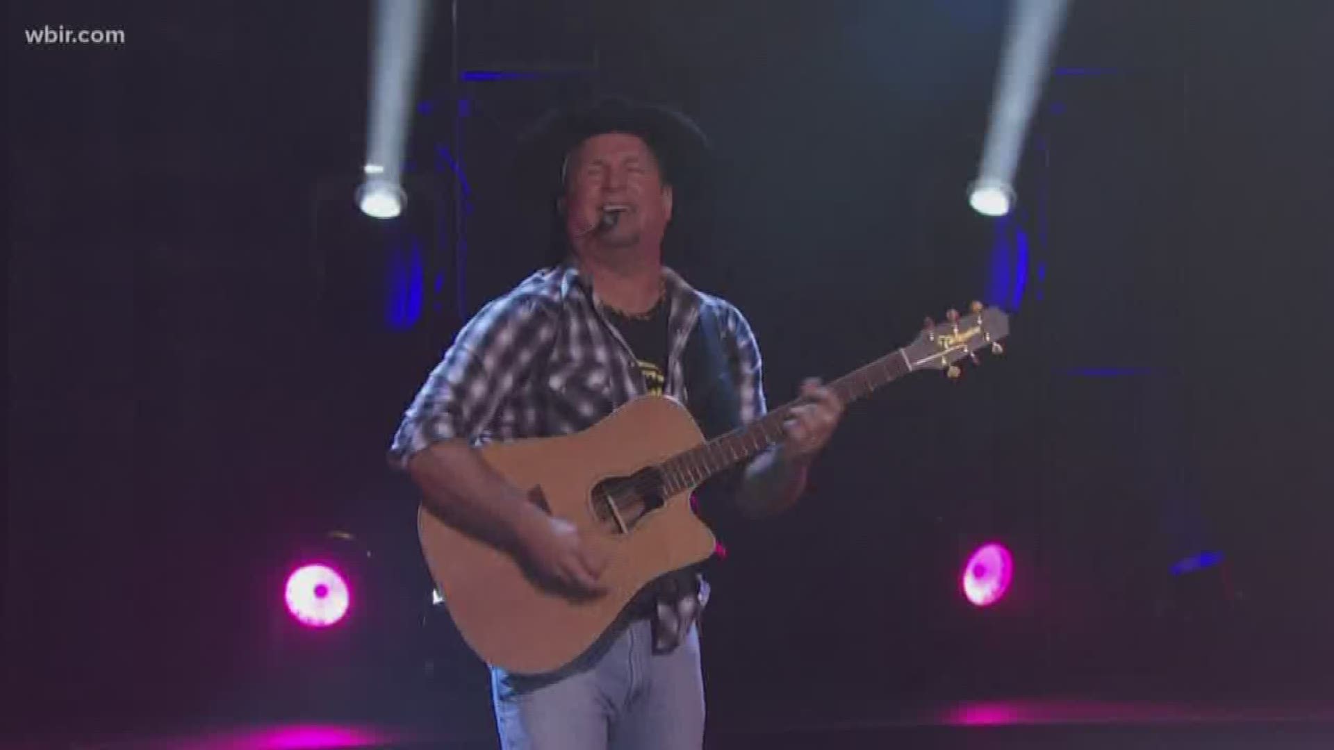 Garth Brooks is making a historic return to Knoxville on November 16th.