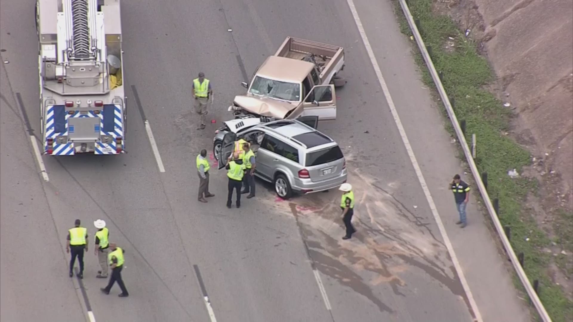 Officer injured in crash during pursuit of wrongway