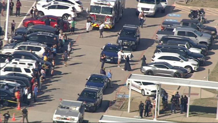 , Suspect in custody after 4 hurt in shooting at Texas high school, officials say, Nzuchi Times National News