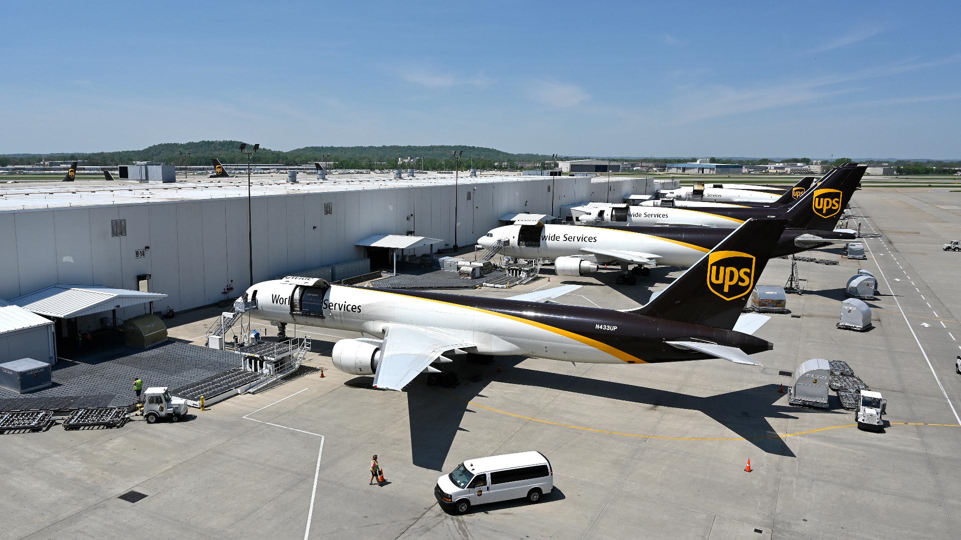 'I need new underwear': Pilot startled after UPS plane strikes bird ...