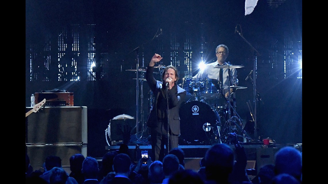 PHOTOS | Rock and Roll Hall of Fame 2017 induction ceremony | 9news.com