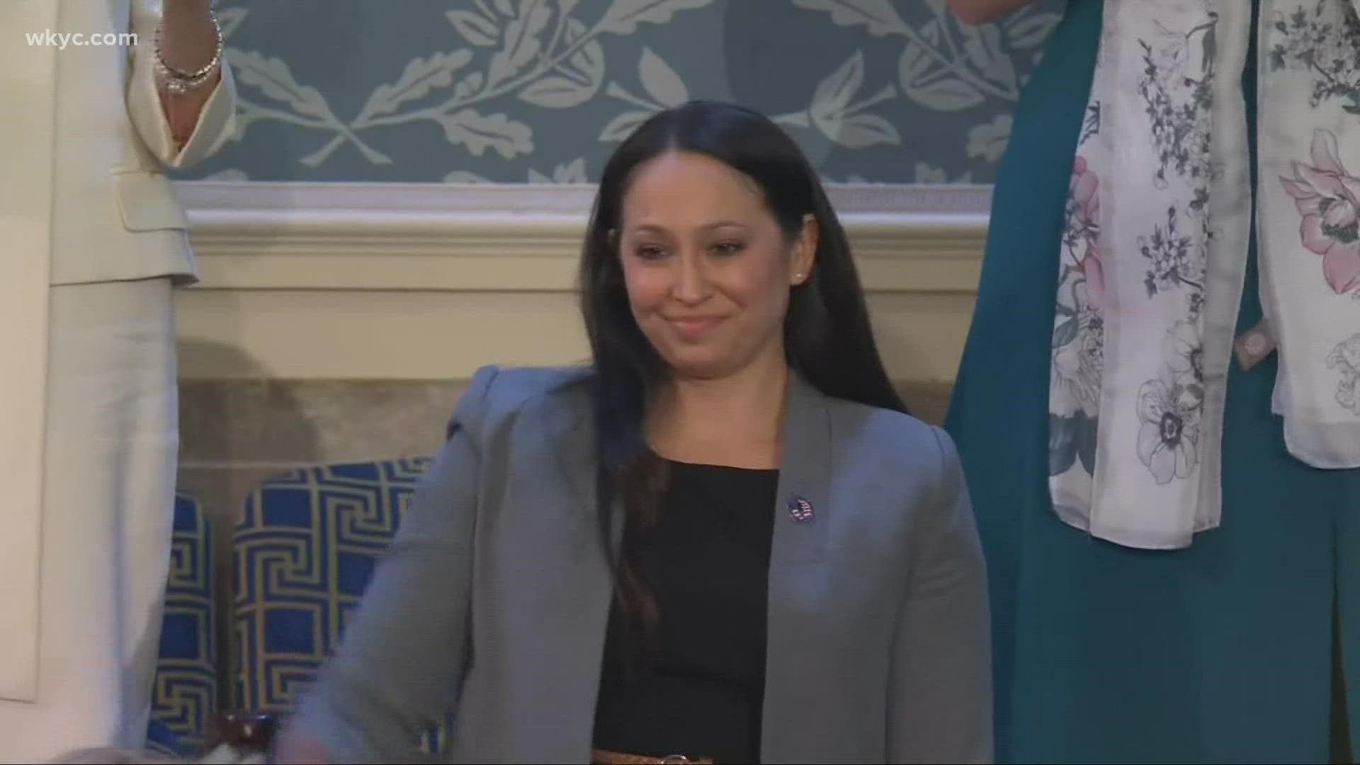 Danielle Robinson was given a standing ovation in Washington. Her husband, Heath, passed away from cancer after exposure to burn pits while serving.