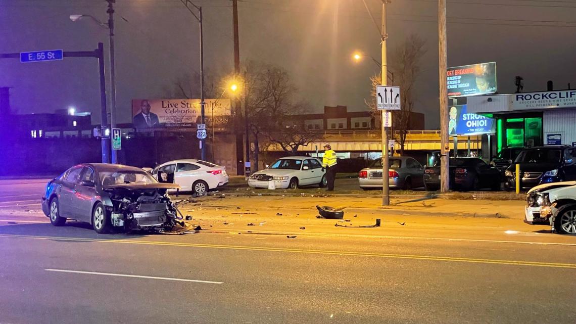 Multiple injuries in car crash on Cleveland�s east side