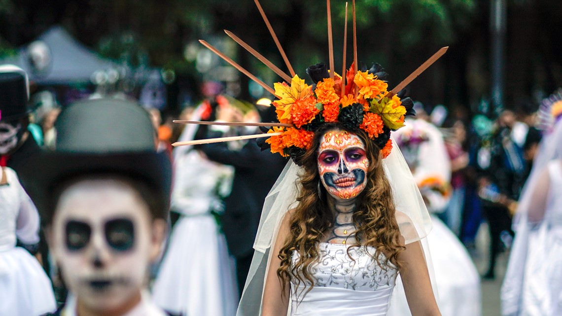 La Catrina and her story for the Day of the Dead 