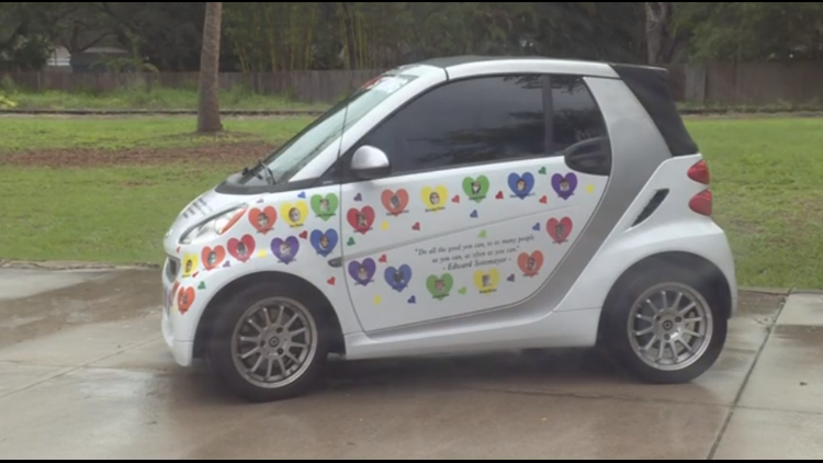 Florida couple adds victims' photos to Pulse Tribute Car