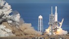 Photos: SpaceX launches Falcon Heavy rocket, sticks 2 landings