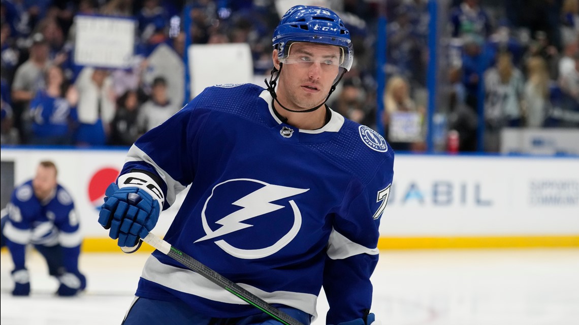Lightning signs F Ross Colton, 2016 4th-round pick, to two-way