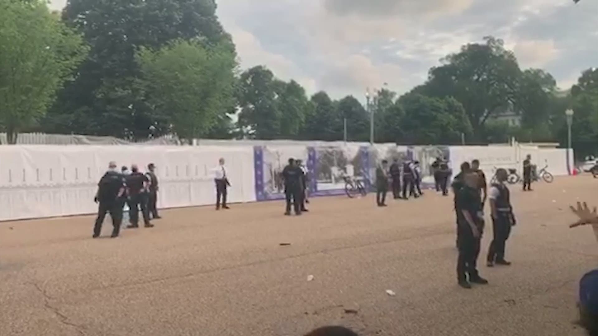 breaking news white house lockdown breaking news white house lockdown
