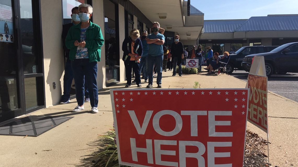 Expanded early voting begins in Virginia