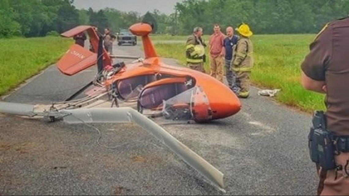 Gyrocopter pilot recovering after engine cut off, aircraft crashed