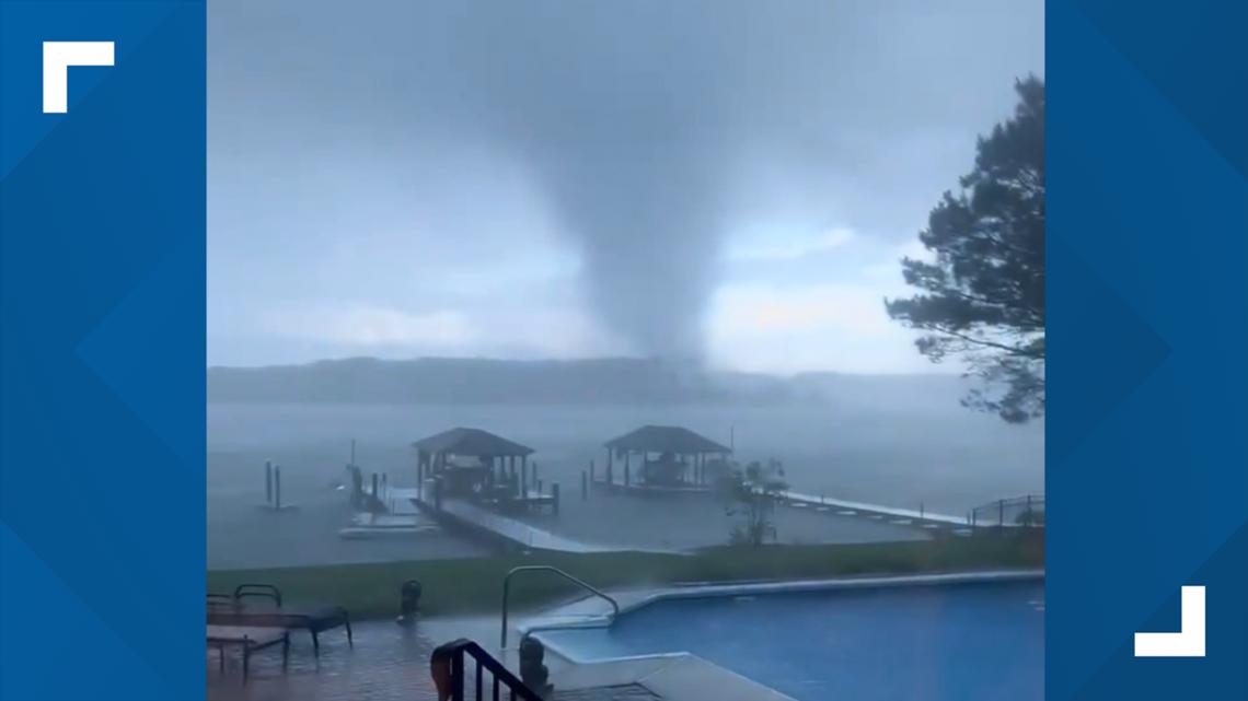 Tornado touches down in Great Neck area of Virginia Beach