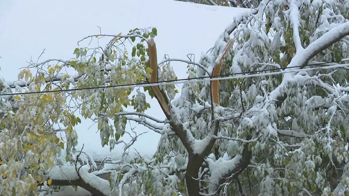 Thousands without power: Outages reported during spring Colorado snowstorm