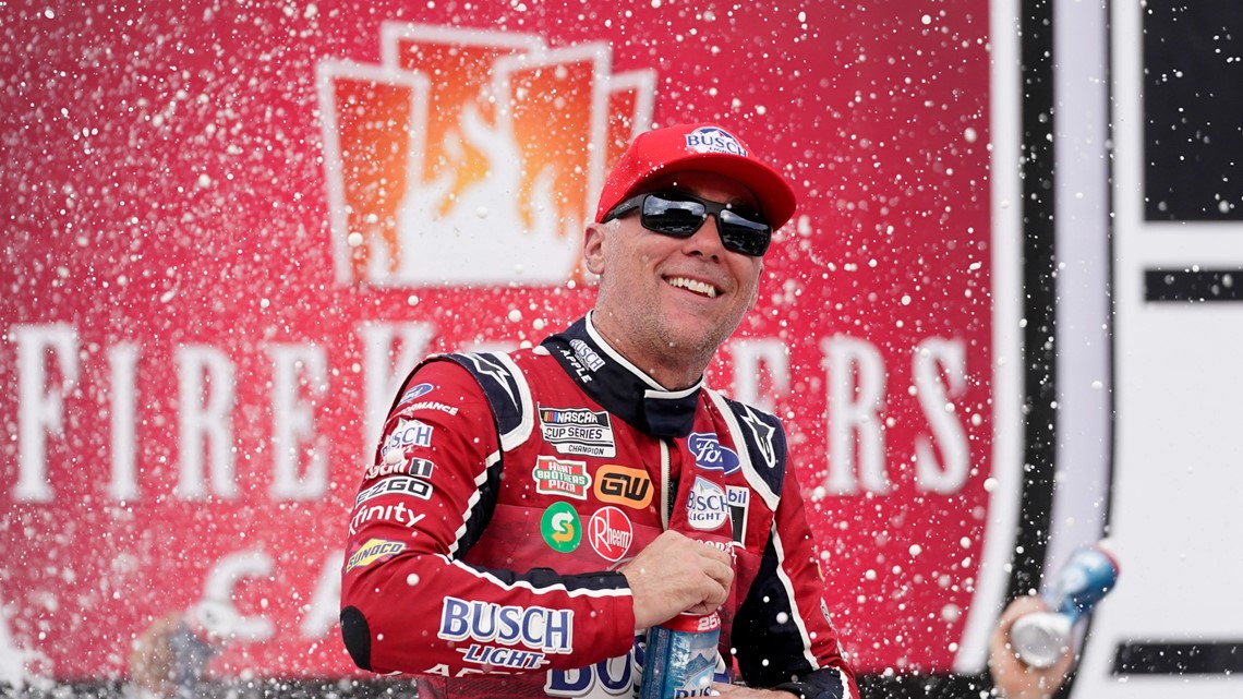 Kevin Harvick ends 65-race drought with 6th win at Michigan | 9news.com